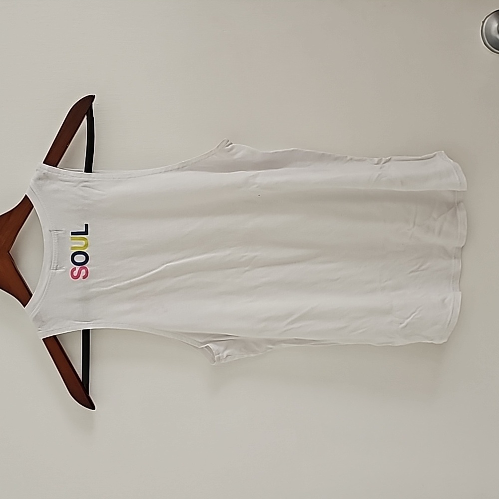 Women's Tank Top and Shirt - Picture 5 of 11
